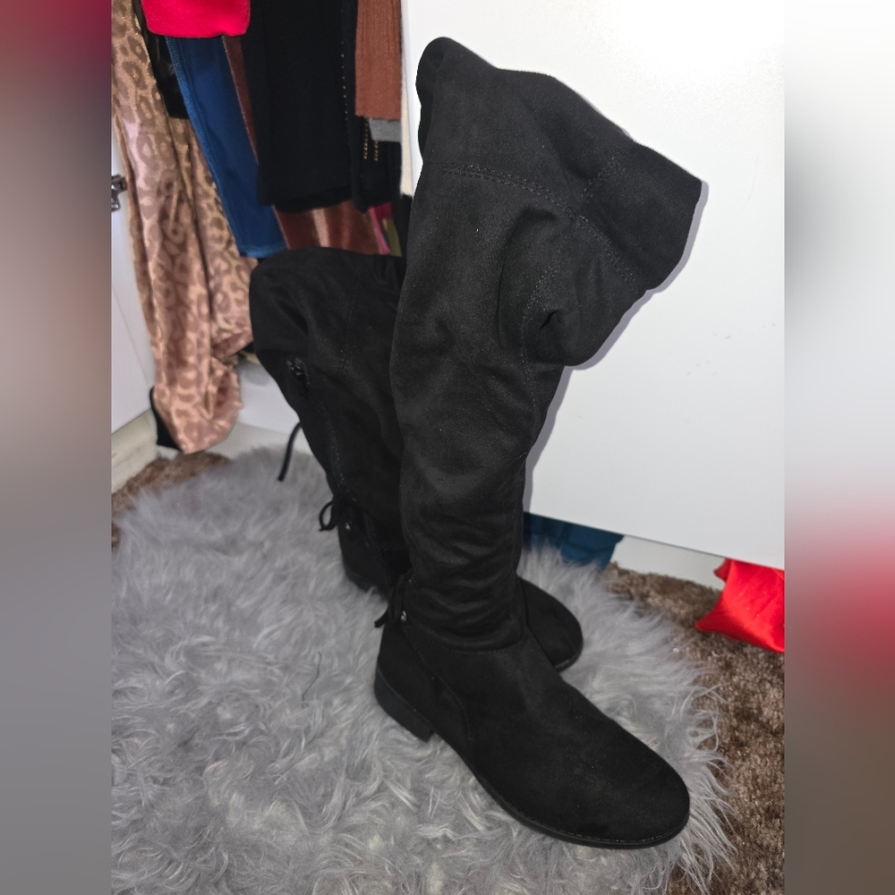 Knee high Black Boots